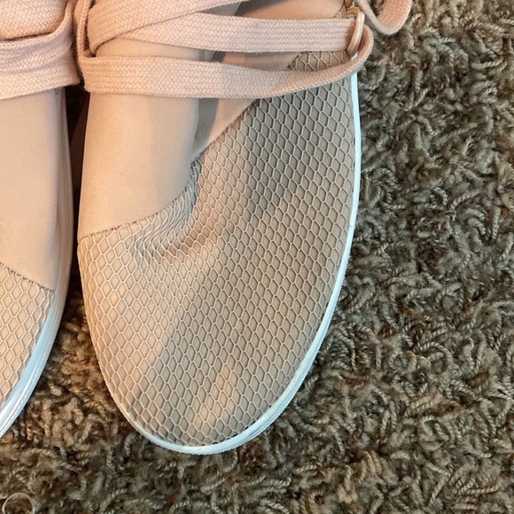 Steve Madden sneakers - Picture 5 of 9